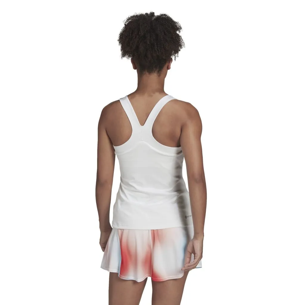 HF0842_APP_on-model_back_white