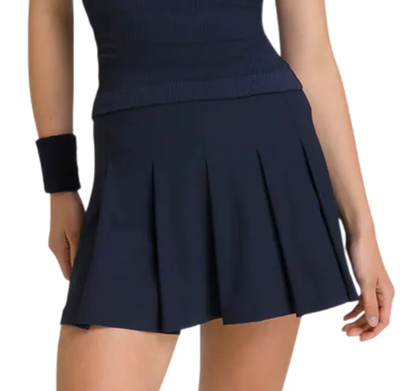 Wilson Classic Pleated Wilson Classic Pleated