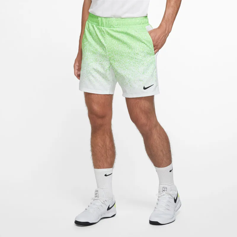 Nike Court Rafa Short 7in - green strike/black