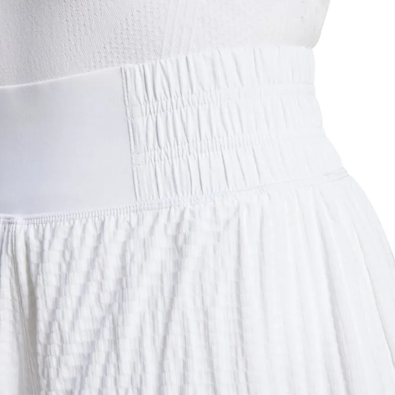 IT4691_8_APPAREL_On-Model_Detail-View-2_white