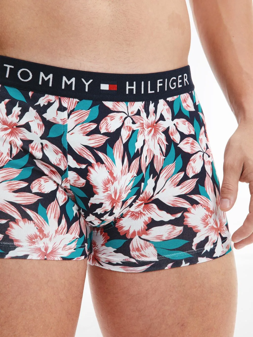 Tommy-Hilfig_SP2022_0GX_UM0UM018310GX_4