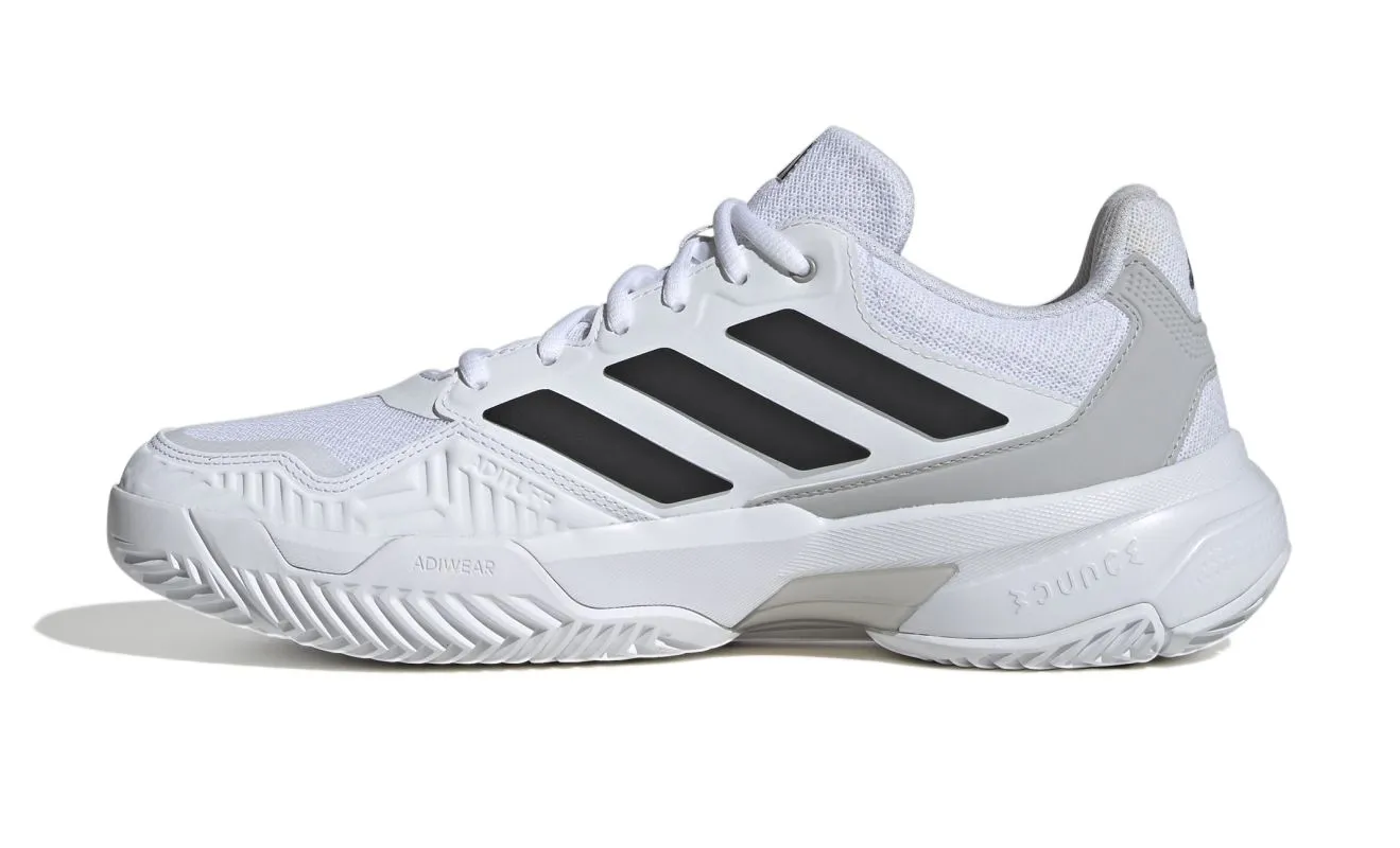 IF7888_5_FOOTWEAR_Photography_Side-Medial-Center-View_white