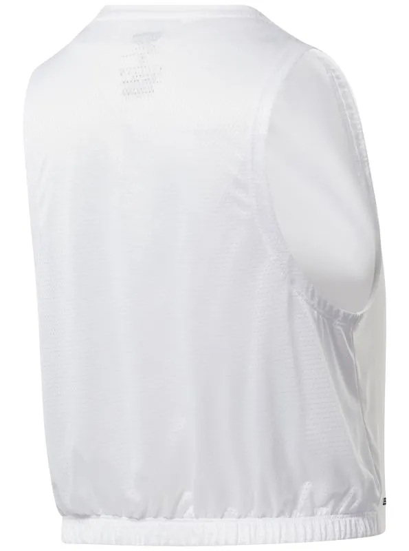H08941_APP_virtual_back_white