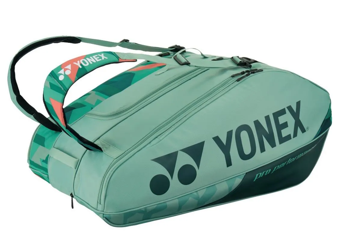 Yonex Pro Racquet Bag 12 pack