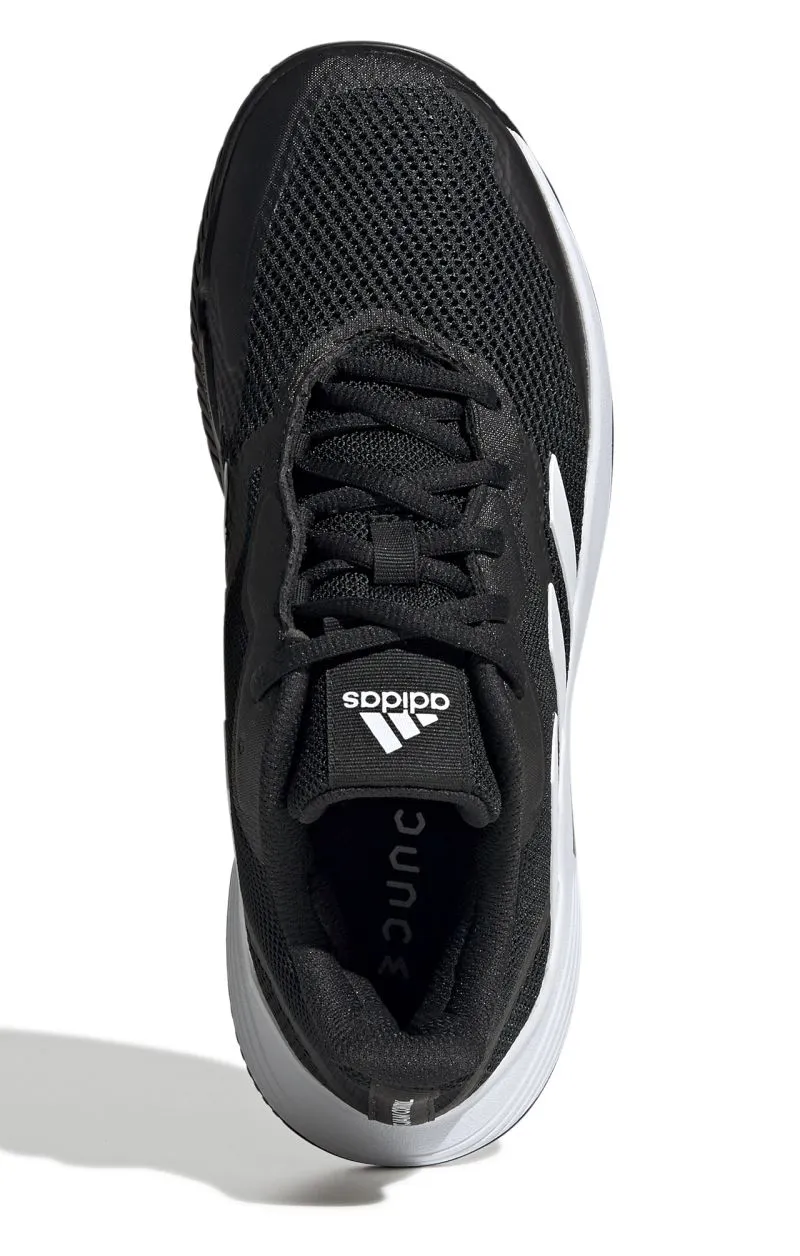GX6421_3_FOOTWEAR_Photography_Top-Portrait-View_white