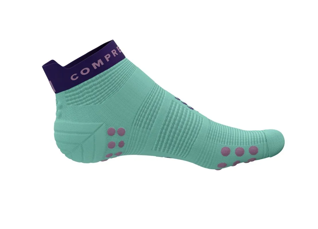 FW24_XU00047B_EGGSHELL_BLUE-PARACHUTE_PURPLE-VERY_GRAPE_360_03