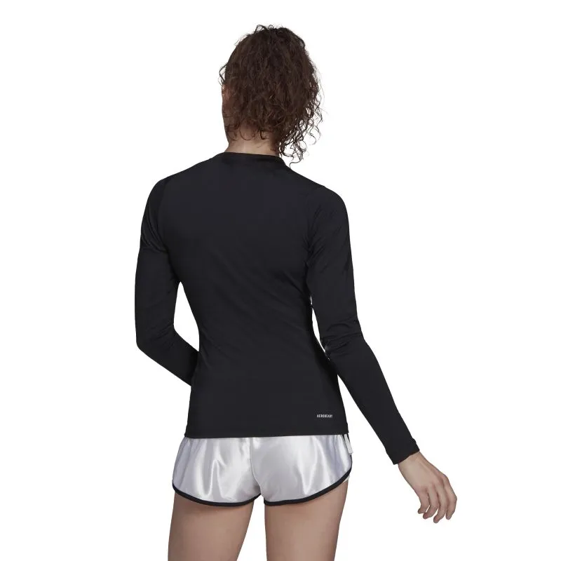 GV1515_APP_on-model_back_white