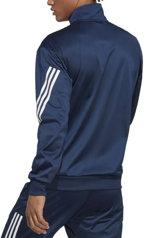 IA1246_5_APPAREL_On-Model_Back-View_white