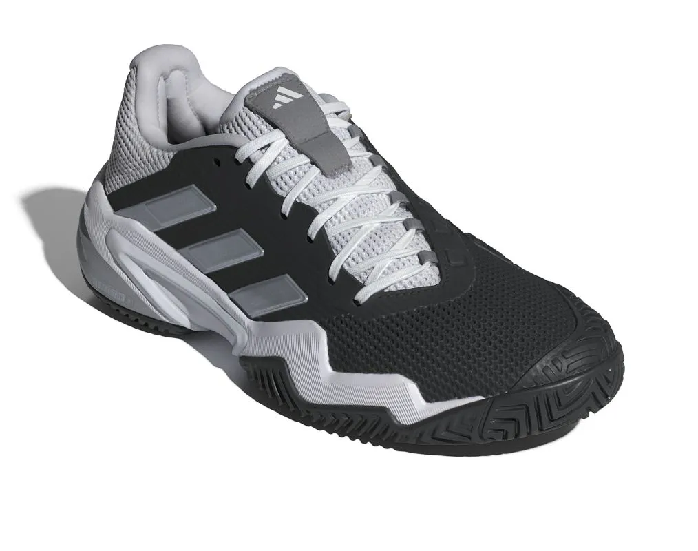 IF0466_6_FOOTWEAR_Photography_Front-Lateral-Top-View_white