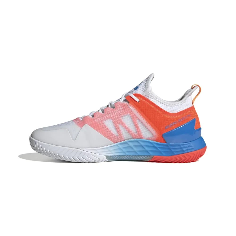 GY3317_5_FOOTWEAR_Photography_Side-Medial-Center-View_white