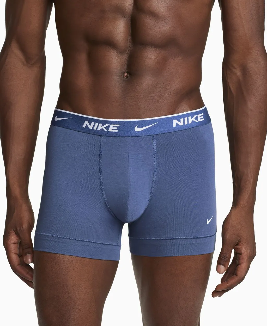 KE1008_402_1R6_FRONT_1768x2160