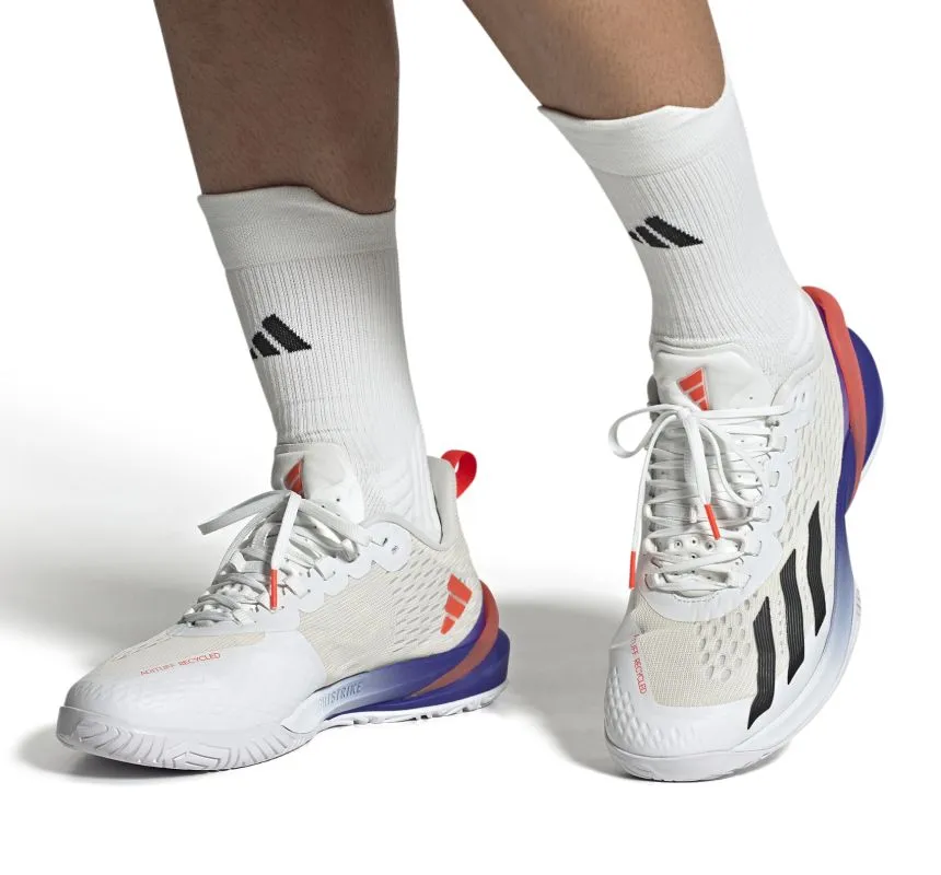 GY9634_11_FOOTWEAR_On-Model_Front-View_white