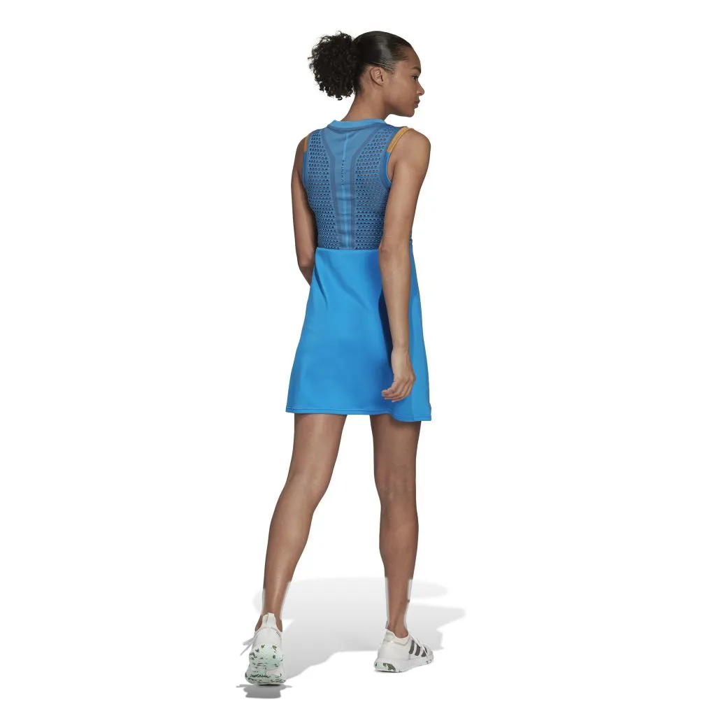 HA7623_6_APPAREL_On-Model_Back-View_white