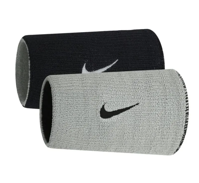 nike-wirstbandFOHINIkrr7sta