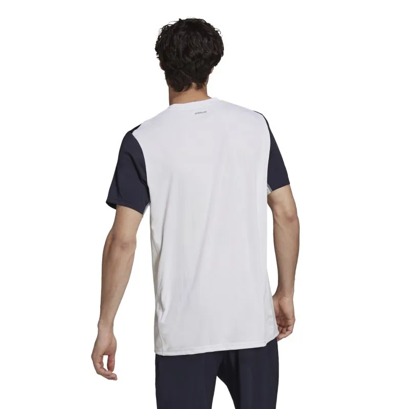 H33733_APP_on-model_back_white