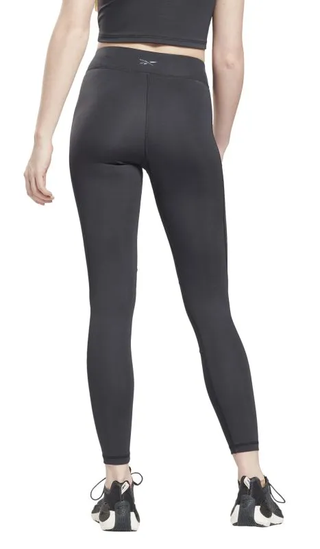 GU3270_APP_on-model_back_white