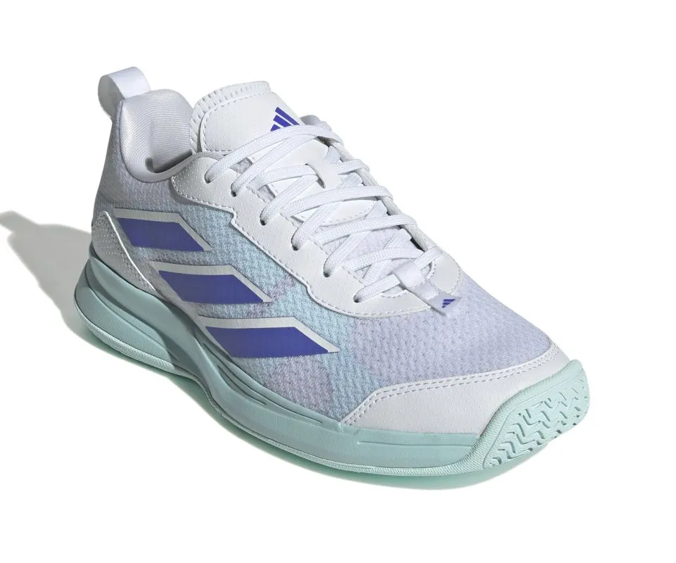 IE1061_6_FOOTWEAR_Photography_Front-Lateral-Top-View_white