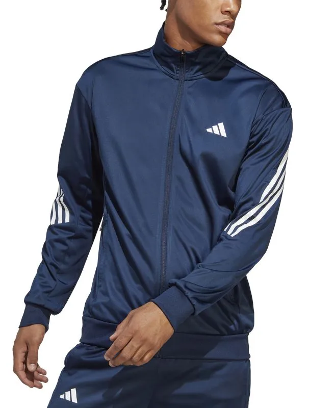 IA1246_4_APPAREL_On-Model_Front-View_white