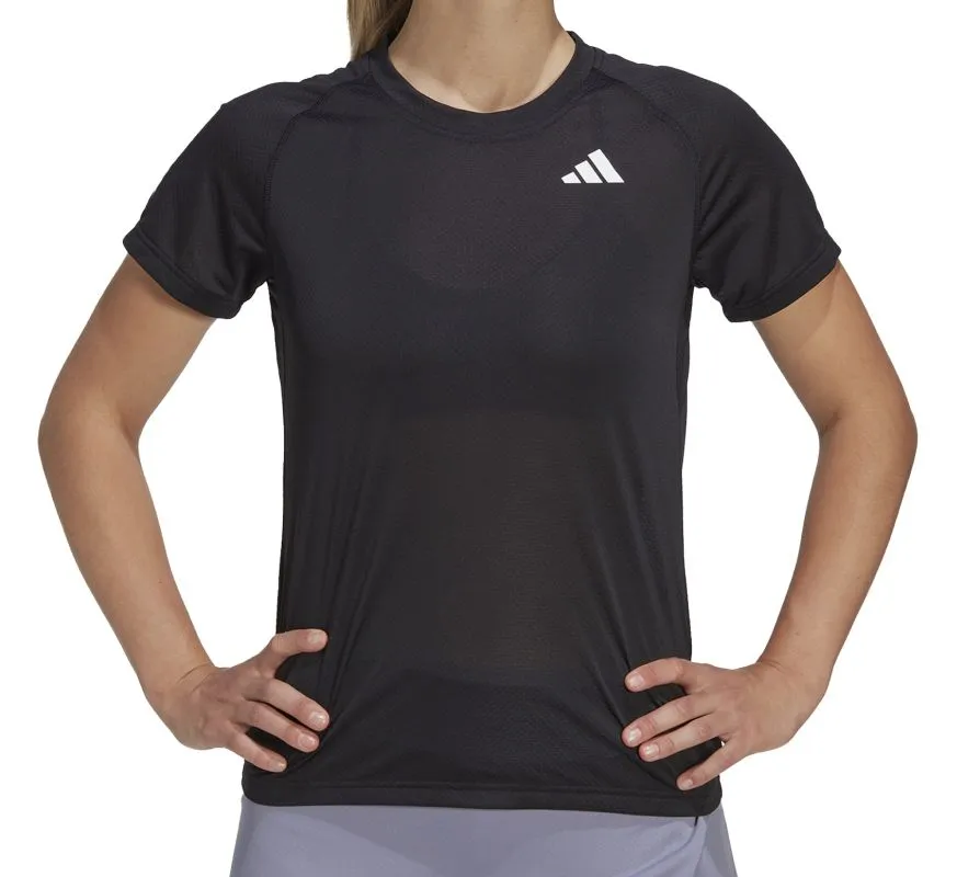 HS1450_4_APPAREL_On-Model_Front-View_white