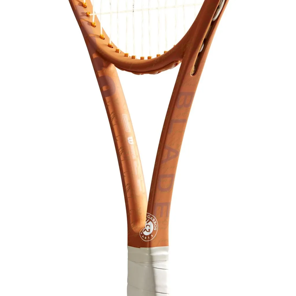 WR089911U_5_Blade_98_18x20_v8_Roland_Garros_BR_-png-high-res