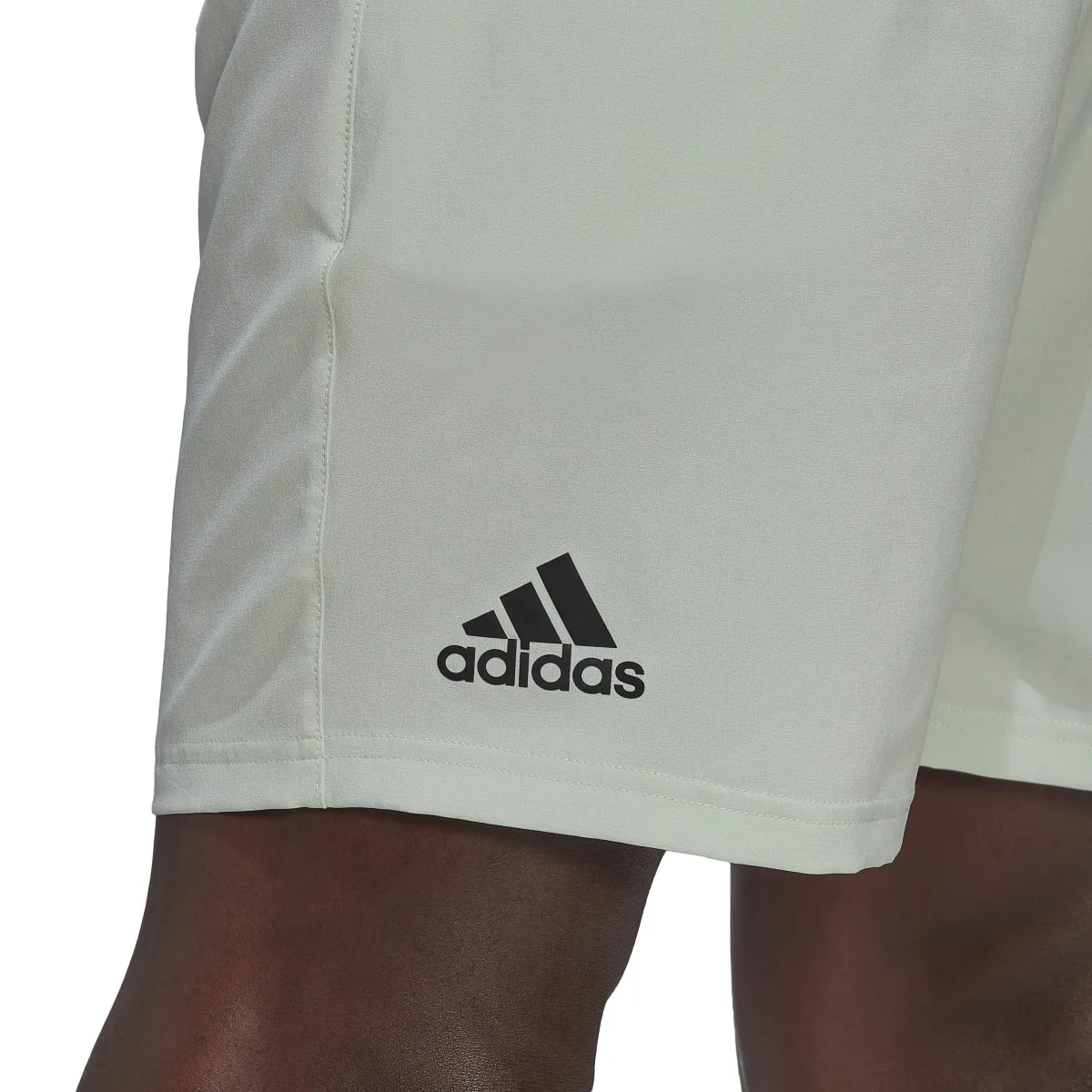 HN3909_6_APPAREL_On-Model_Detail-View-1_white