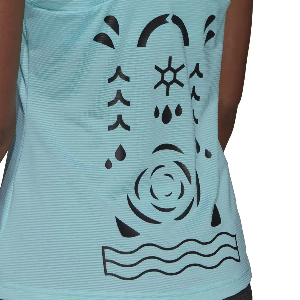 HA3354_10_APPAREL_On-Model_Detail-View-3_white