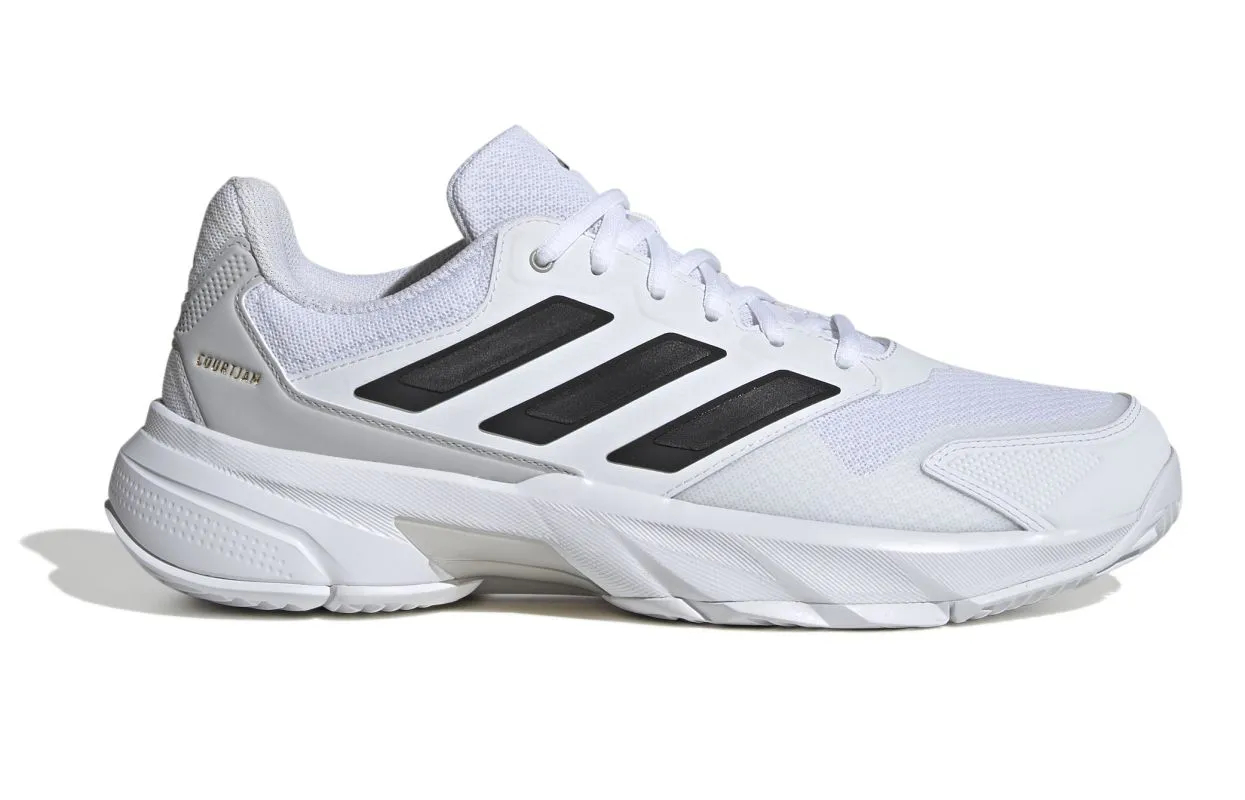 IF7888_1_FOOTWEAR_Photography_Side-Lateral-Center-View_white