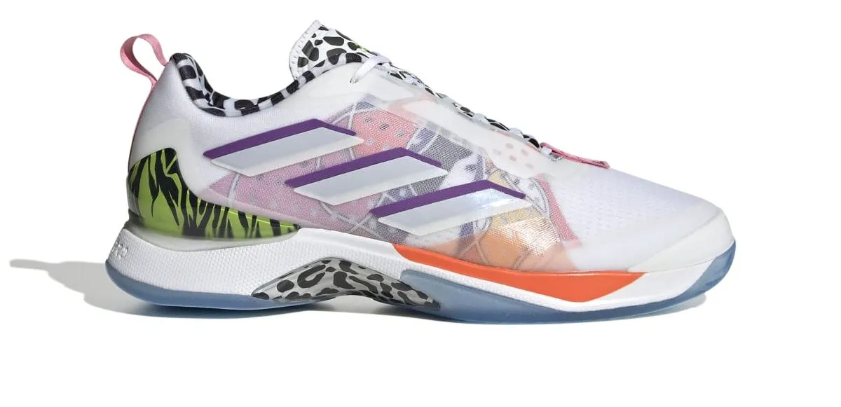 GZ3750_1_FOOTWEAR_Photography_Side-Lateral-Center-View_white