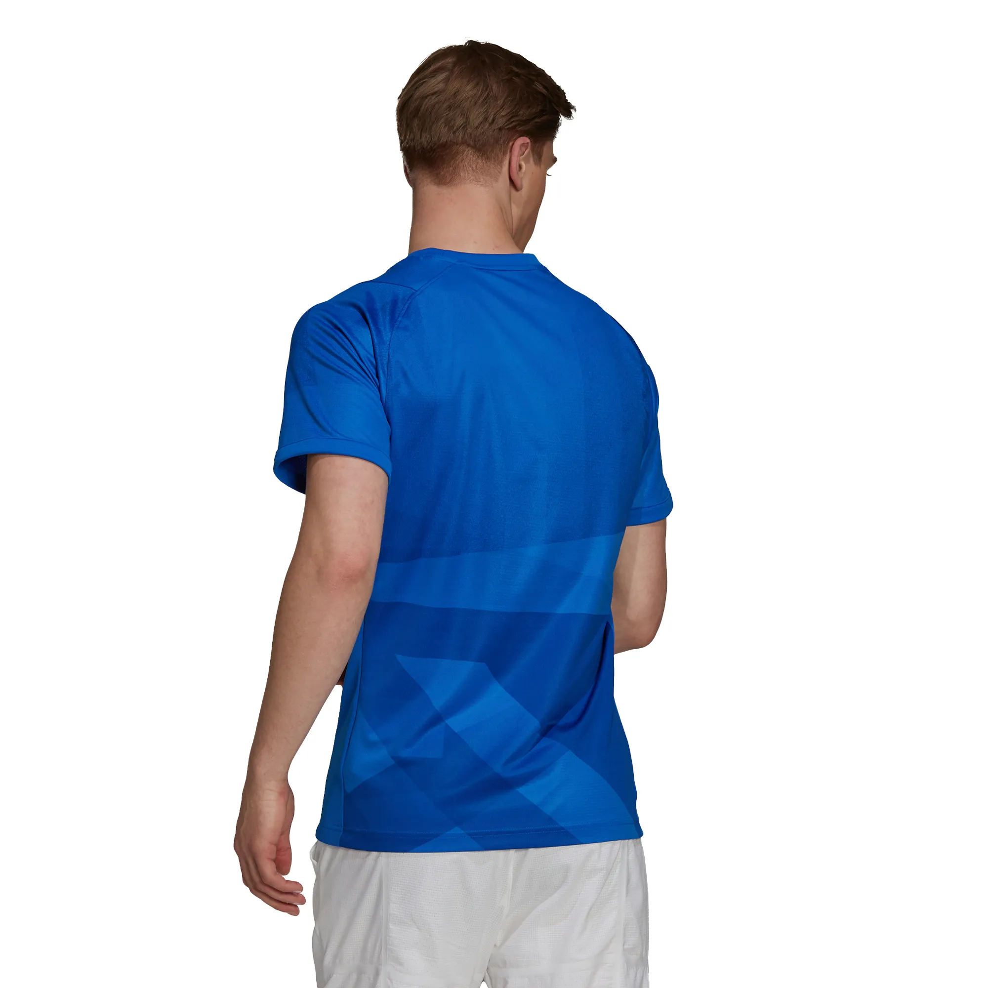 H18185_APP_on-model_walking_white