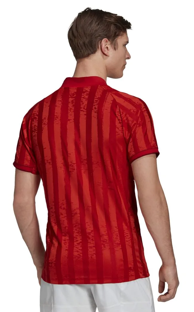 FT5812_APP_on-model_back_white