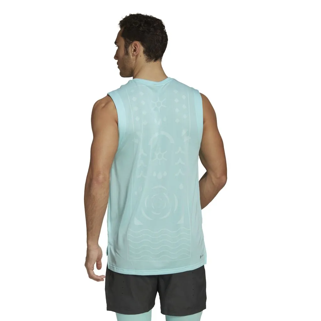 HC7697_6_APPAREL_On-Model_Back-View_white