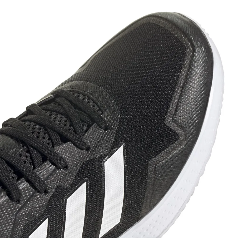 IF0440_9_FOOTWEAR_Photography_Detail-View-2_white