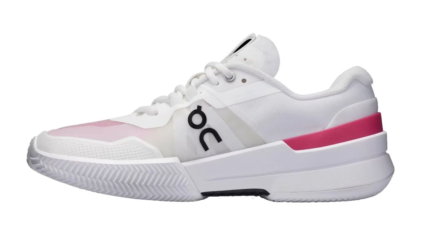 ClayOnRogerPro2WhitePinkWoman2