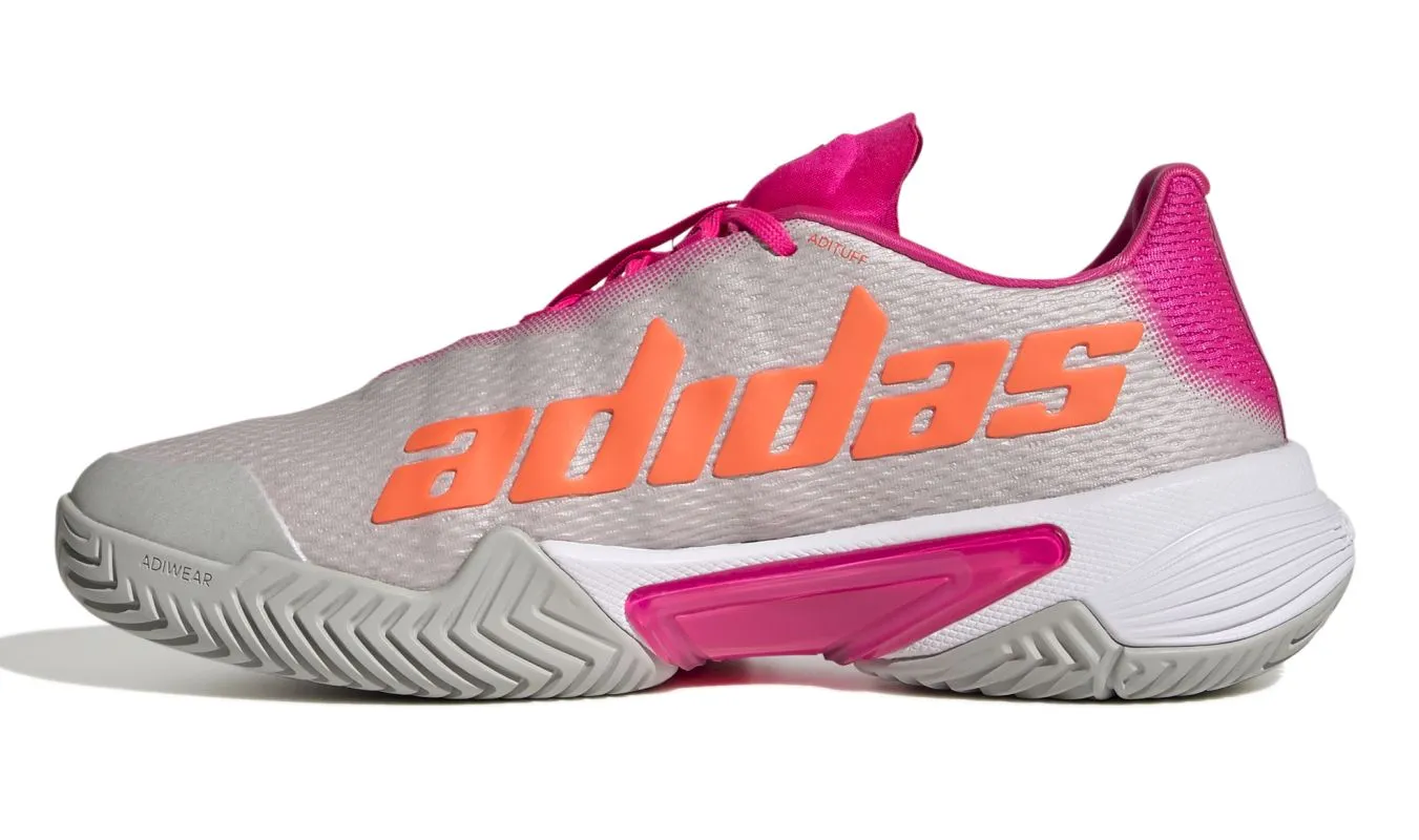 HR2036_5_FOOTWEAR_Photography_Side-Medial-Center-View_white