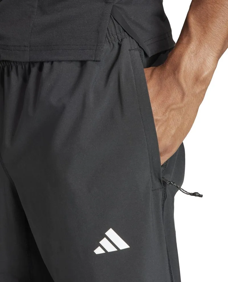 IT5457_6_APPAREL_On-Model_Detail-View-1_white