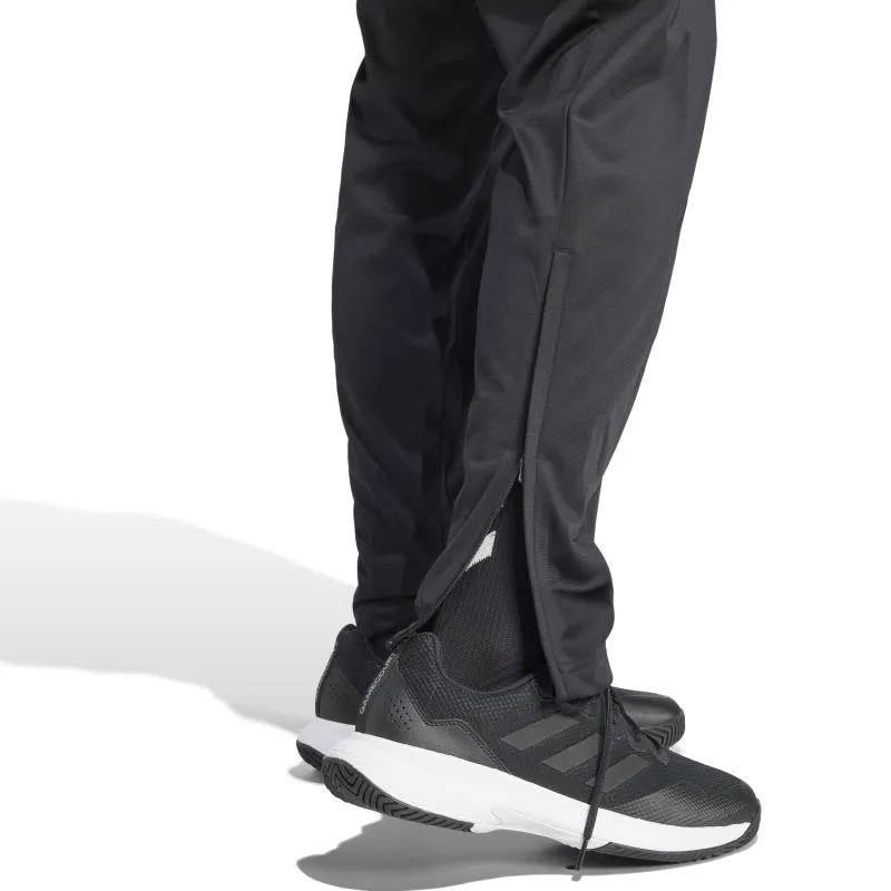 JG3702_5_APPAREL_On-Model_Detail-View-1_white