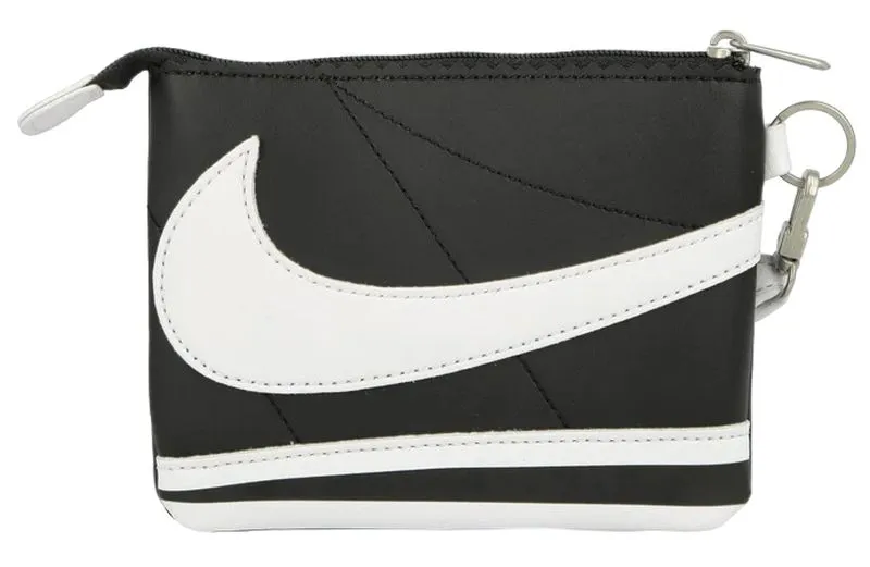 foto_no_exif-2024-10-17T064409-481-Photoroom Nike Cortez Wristlet