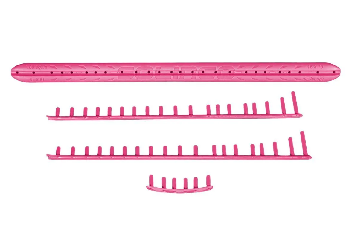 Solinco Blackout 16x19 - neon pink Solinco Blackout 16x19 - neon pink