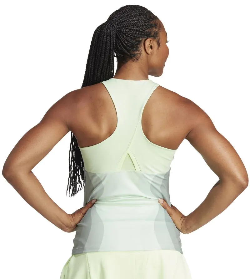 IL7361_5_APPAREL_On-Model_Back-View_white