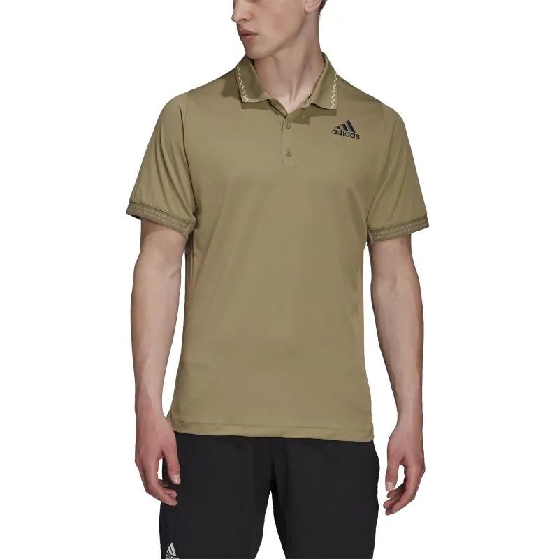 H31374_APP_on-model_front_white