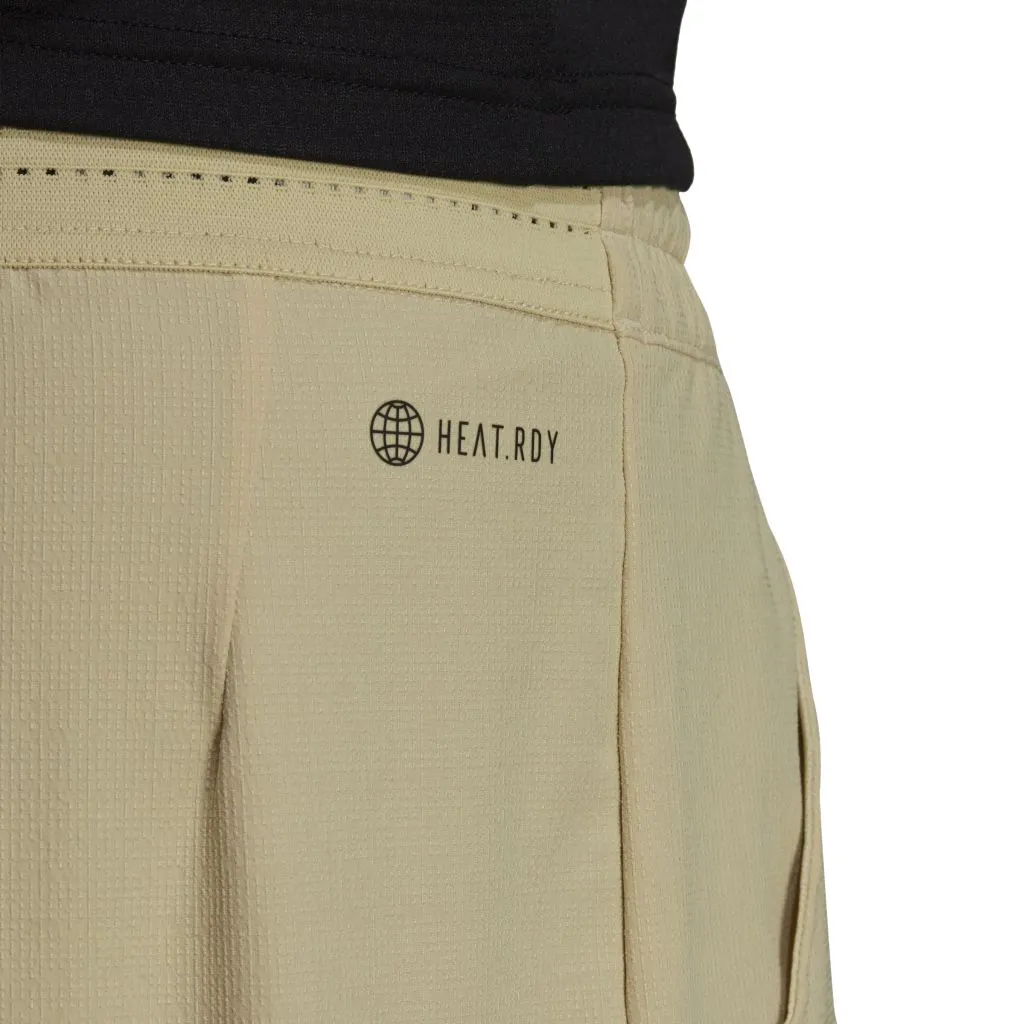 HB9152_8_APPAREL_On-Model_Detail-View-2_whiteu3wgijqr7tJuB