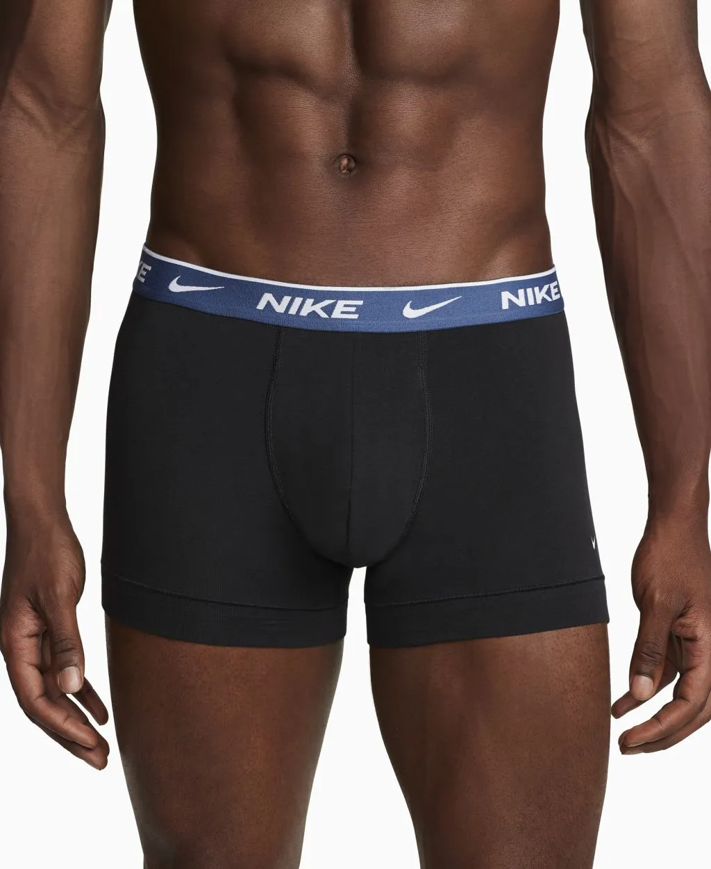KE1008_006_1M8_FRONT_1768x2160