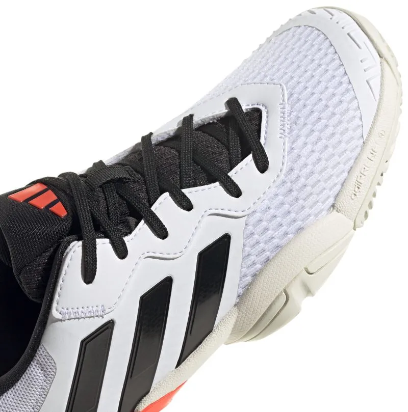 IF0451_9_FOOTWEAR_Photography_Detail-View-2_white