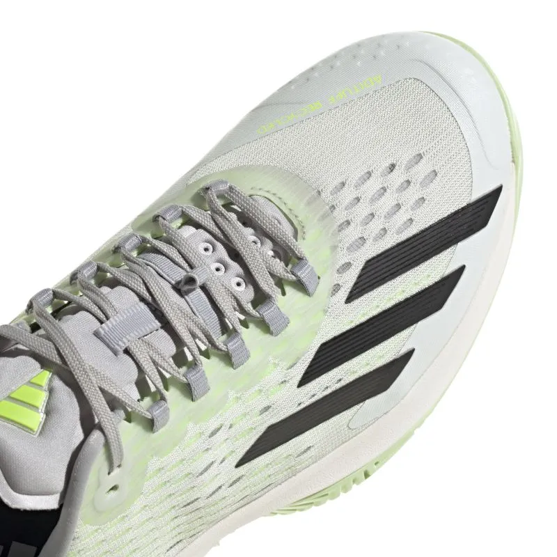 IF0435_9_FOOTWEAR_Photography_Detail-View-2_white
