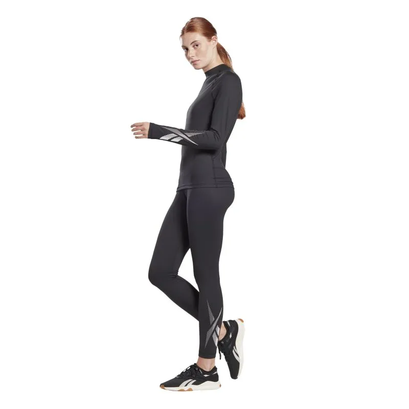 FU1644_APP_on-model_side_white