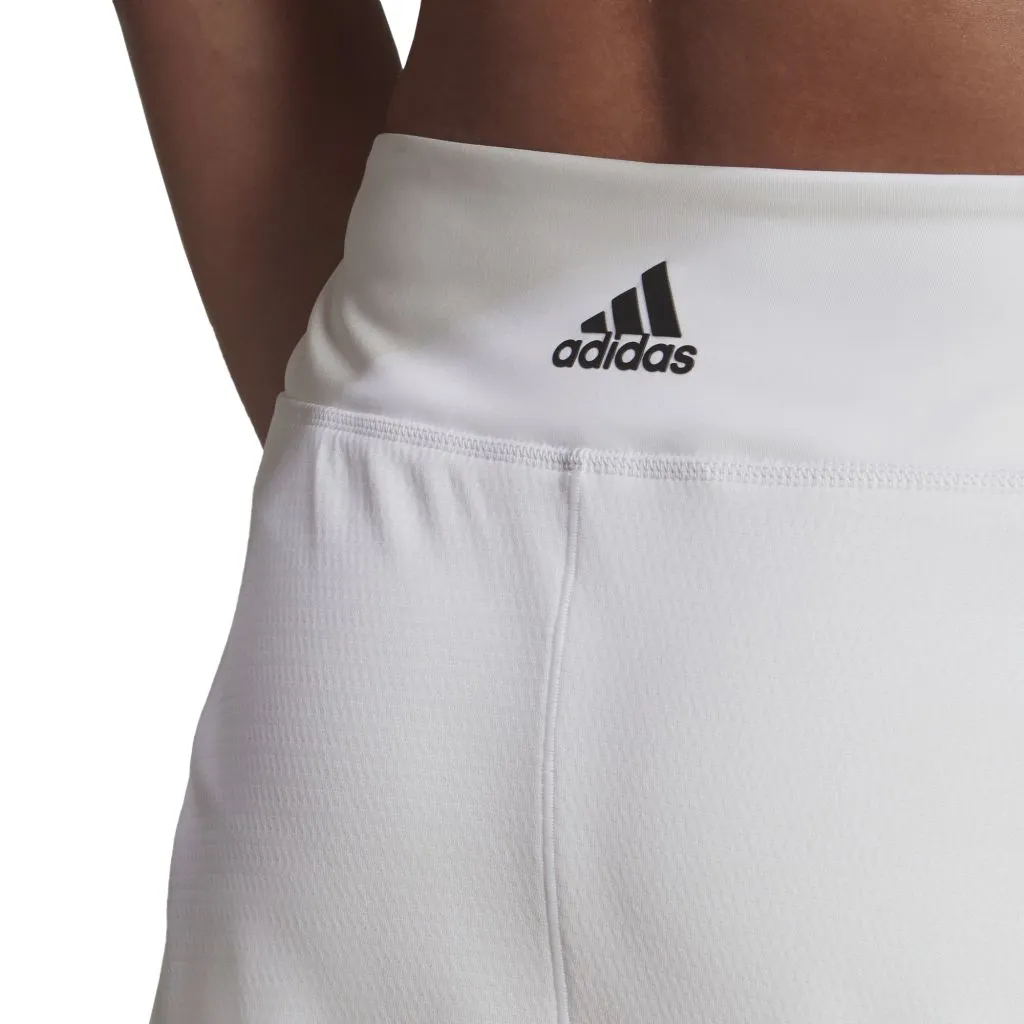 HC7708_APP_on-model_detail-2_white