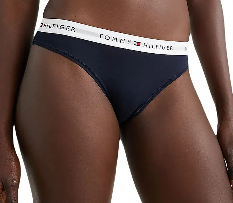 tommy-black-woamn