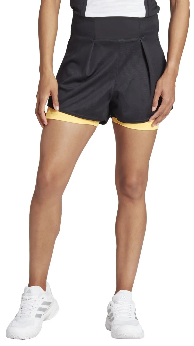 IM8230_3_APPAREL_On-Model_Standard-View_white