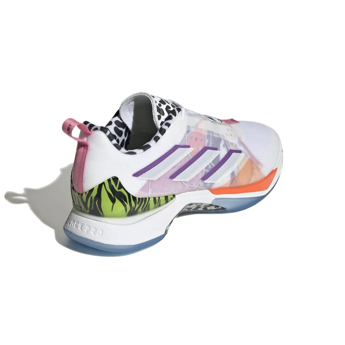 GZ3750_7_FOOTWEAR_Photography_Back-Lateral-Top-View_white