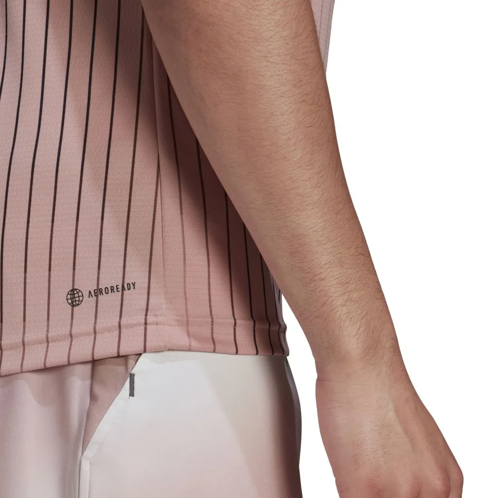 H67133_APP_on-model_detail-3_white